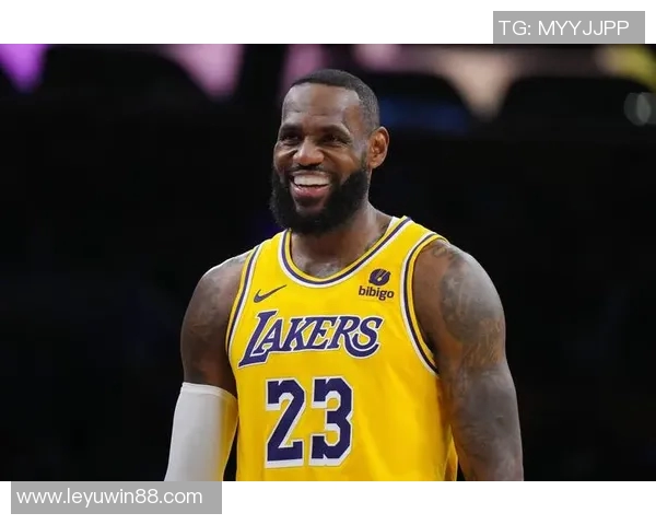 詹姆斯团队呼吁湖人谨慎安排出场时间他将缺席季前赛首战